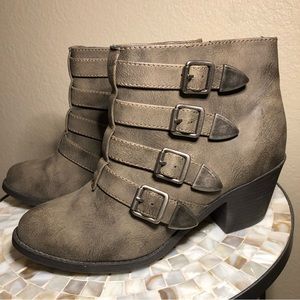 Distressed Jellypop “Gaultier” buckled booties!